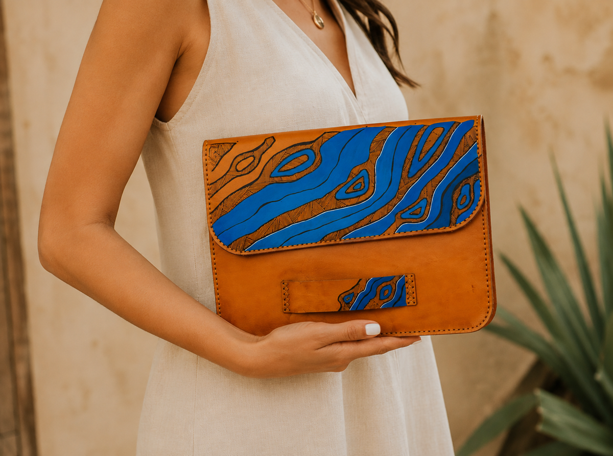 Nile Clutch